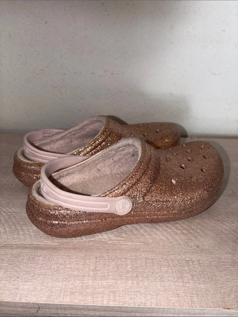 Crocs Glitter Slip-On Clogs kids Soft Lining - Rose Gold Junior 4 nice condition